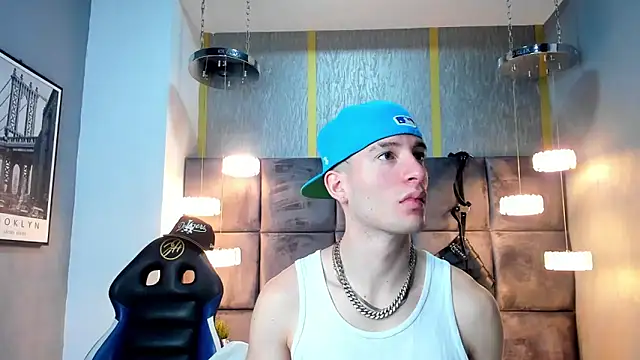 HunterHeat  online show from March 12, 12:13 pm