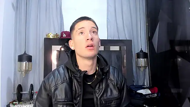 HunterHeat  online show from April 17, 12:41 pm