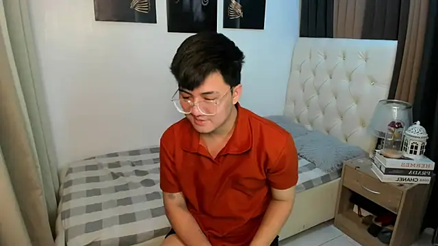 KentAivan online show from October 17, 6:23 pm