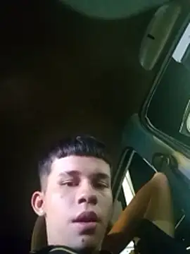 Daniel97Quintero online show from March 12, 5:04 am