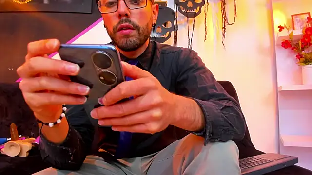 DanteWinter online show from October 28, 4:15 am