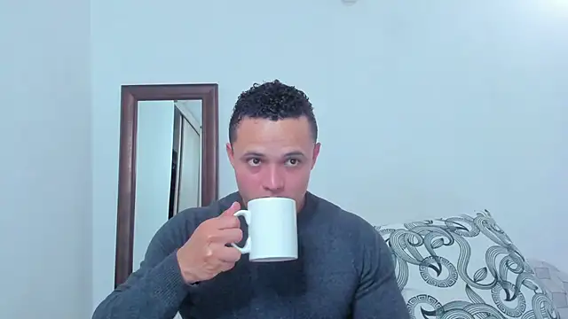 KingLevi01 online show from February 17, 9:14 pm