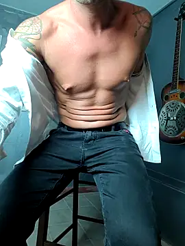 Snapshot of MatteoDom85 chatting on September 21, 9:26 pm MatteoDom85 online show from September 21, 9:26 pm