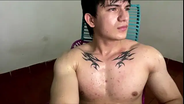 ErickWalton online show from September 25, 7:07 am