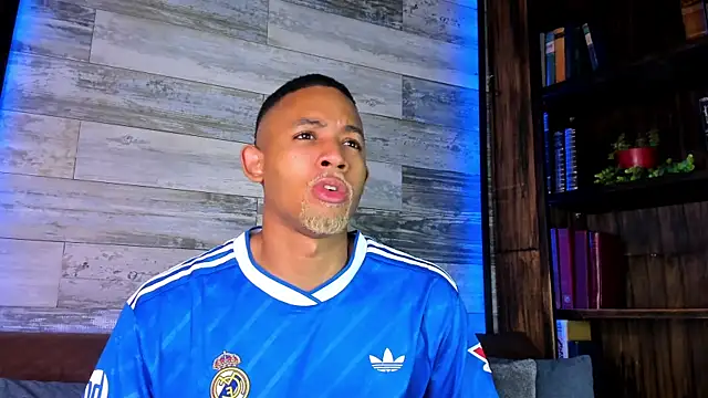 B Wild online show from April 16, 5:07 am