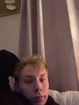 scottishtwink01 online show from November 11, 3:22 am