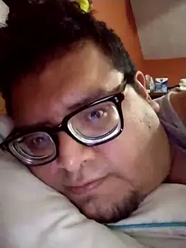 Santiagoqro85 online show from October 4, 1:27 pm