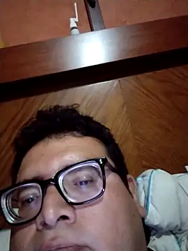 Santiagoqro85 online show from October 9, 3:22 am