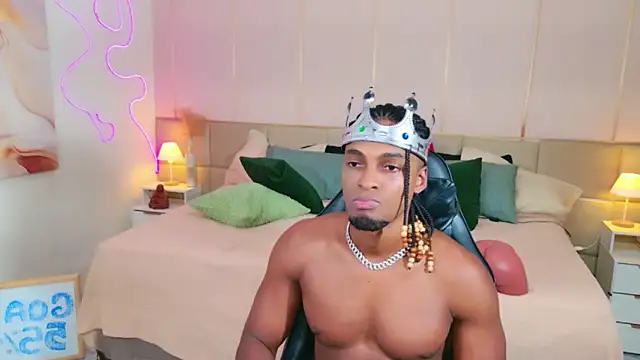 SoHighAngel online show from April 16, 9:39 pm