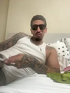 busnfatnutsLildee online show from June 9, 1:40 am
