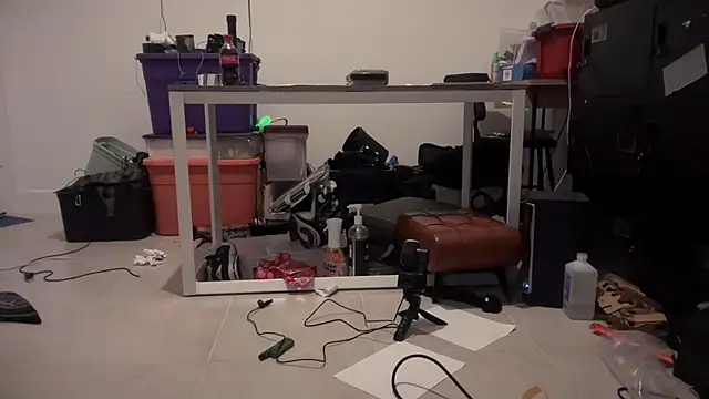 jasoncali305 online show from December 5, 3:19 pm