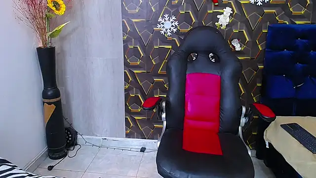 fire drako  online show from December 5, 11:56 pm