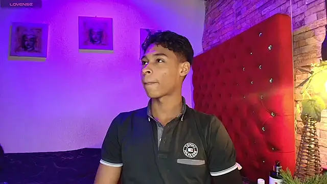 CoffeNaughty nom online show from December 17, 3:58 am