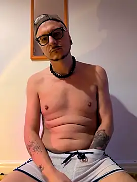 cruiserpup online show from September 21, 10:26 am