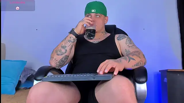 denis munera online show from October 12, 4:23 pm