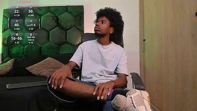 AllexJacob online show from April 8, 4:49 pm