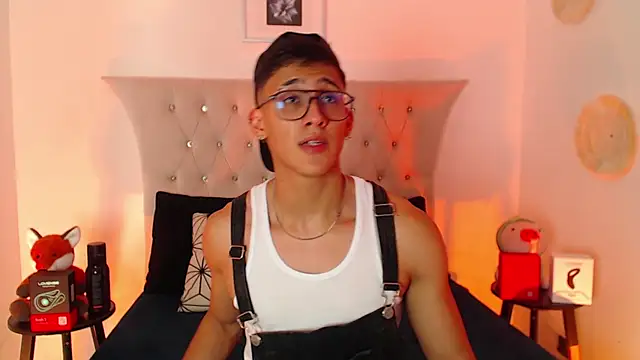 SalvadorFit online show from November 23, 8:53 pm