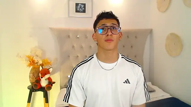 SalvadorFit online show from October 1, 9:08 pm