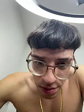 arthurdavies online show from December 22, 12:41 am