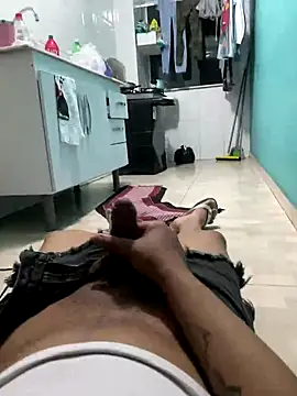 Snapshot of kylieputinha chatting on October 1, 5:44 am kylieputinha online show from October 1, 5:44 am