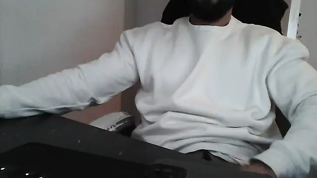 yourfantasy777 online show from November 18, 4:33 pm