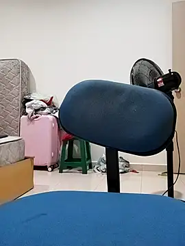 VIncent mimi online show from February 6, 5:43 pm