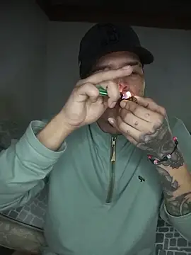 curvahot online show from March 25, 4:11 pm