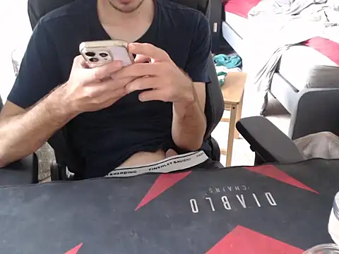 geil20CM2 online show from September 22, 3:33 pm