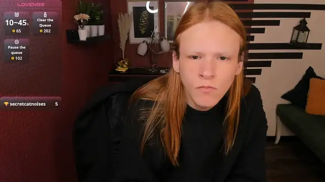 ChloeValentinee online show from November 4, 12:06 pm