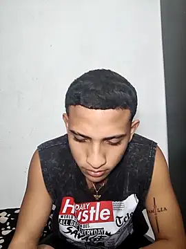 DEIV2  online show from April 2, 8:33 am