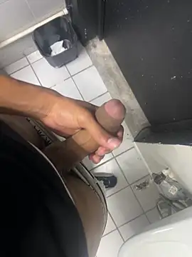 Snapshot of BiauralScamper chatting on October 31, 5:49 pm BiauralScamper online show from October 31, 5:49 pm