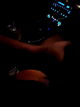 Painstickwes online show from April 4, 6:21 am