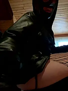 imslutforanyone online show from January 8, 8:41 am