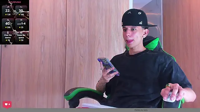 Skinny batman online show from September 30, 4:32 pm