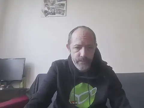 -will33 online show from October 2, 7:12 am