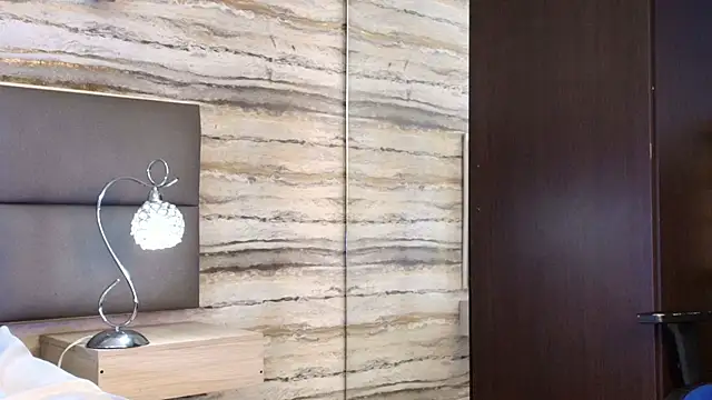 Lovers 21 online show from March 26, 4:05 am