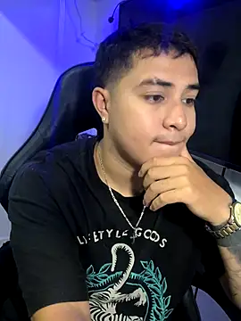 loki32men online show from October 6, 7:40 pm