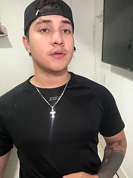 loki32men online show from October 1, 3:43 am