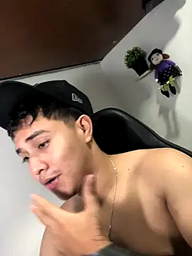 loki32men online show from November 1, 5:33 am