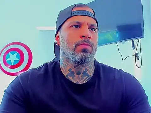 JoshRigby online show from October 31, 7:50 pm