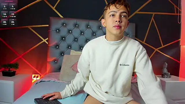 Lian Miller1  online show from October 27, 12:40 pm