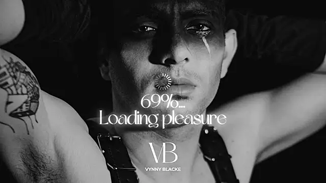 VynnyBlacke  online show from November 28, 10:44 pm