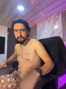 maximusdominus26 online show from April 30, 7:59 am