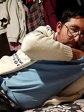 RAJV  online show from October 18, 3:44 am