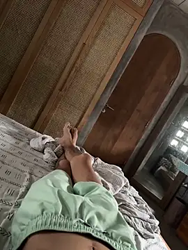 HenryLee1983-cums online show from October 26, 2:24 am