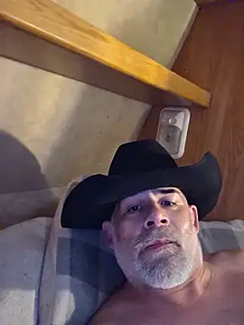 DeeBestEver online show from June 6, 2:12 pm