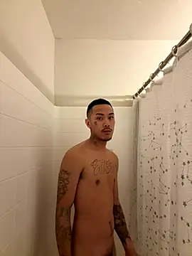 Loadedeggs online show from November 6, 2:42 pm