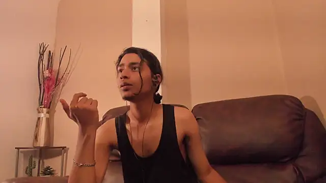 Dickie Dicking online show from October 31, 8:23 pm