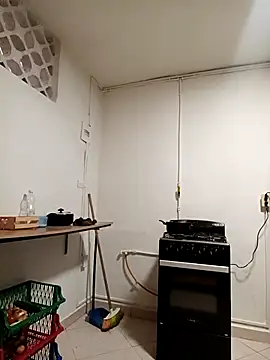 mazo18 online show from April 7, 10:32 pm