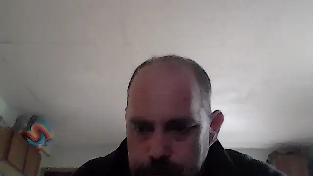 crazyheratic8 online show from March 31, 2:41 pm